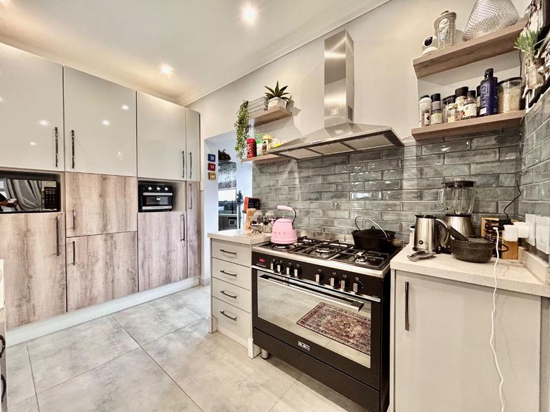 4 Bedroom Property for Sale in Everglades Estate North West